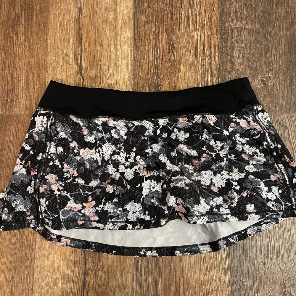Lululemon tennis skirt w/ shorts